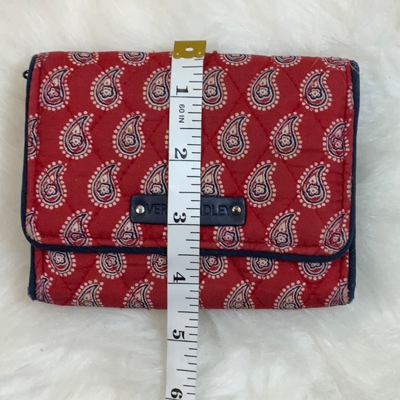 Vera Bradley Paisley Wallet (GUC)❤️🤍💙 - Picture 10 of 11